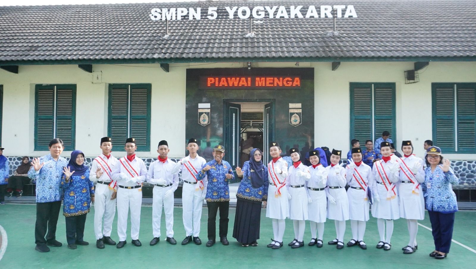 Daftar 10 SMP Terbaik di Indonesia 2025