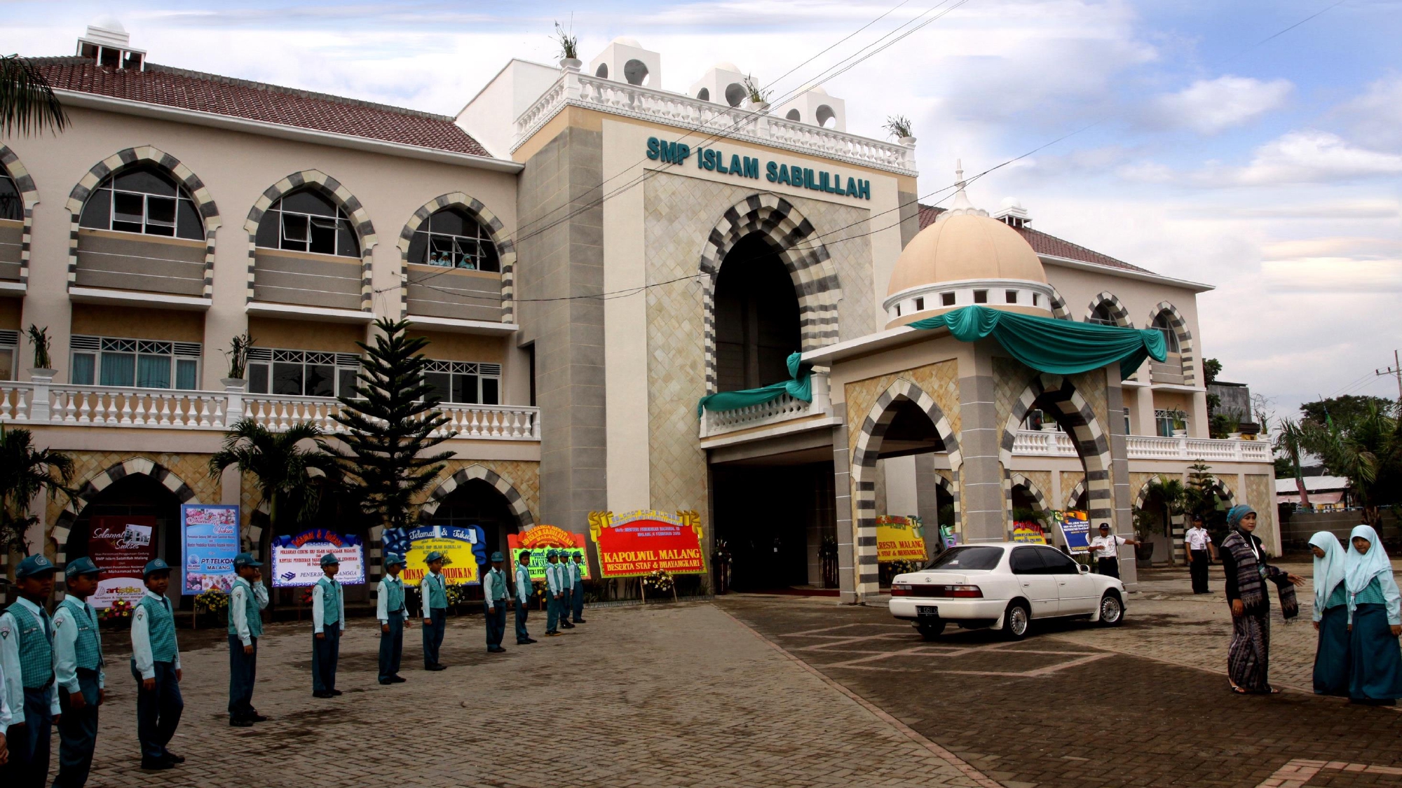 SMP Terbaik di Indonesia Menurut Kemendikbud 2025